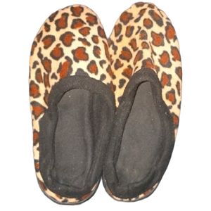Leopard print slippers